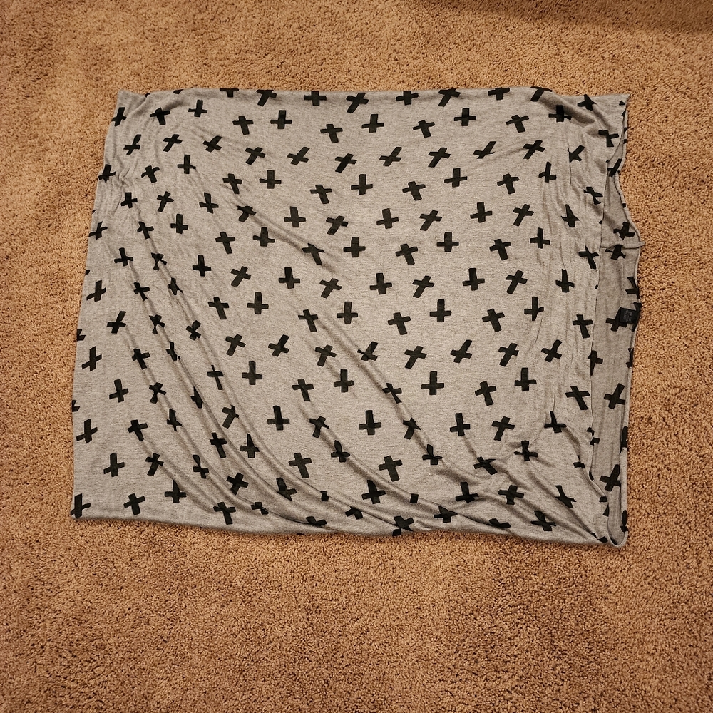 Steve Madden Infinity Scarf. - Picture 3 of 5